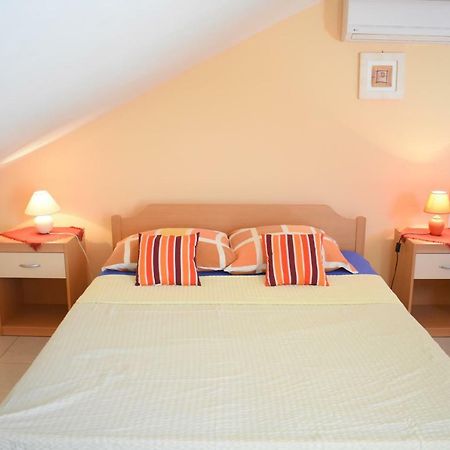 Apartments Srkoc Pinezići エクステリア 写真