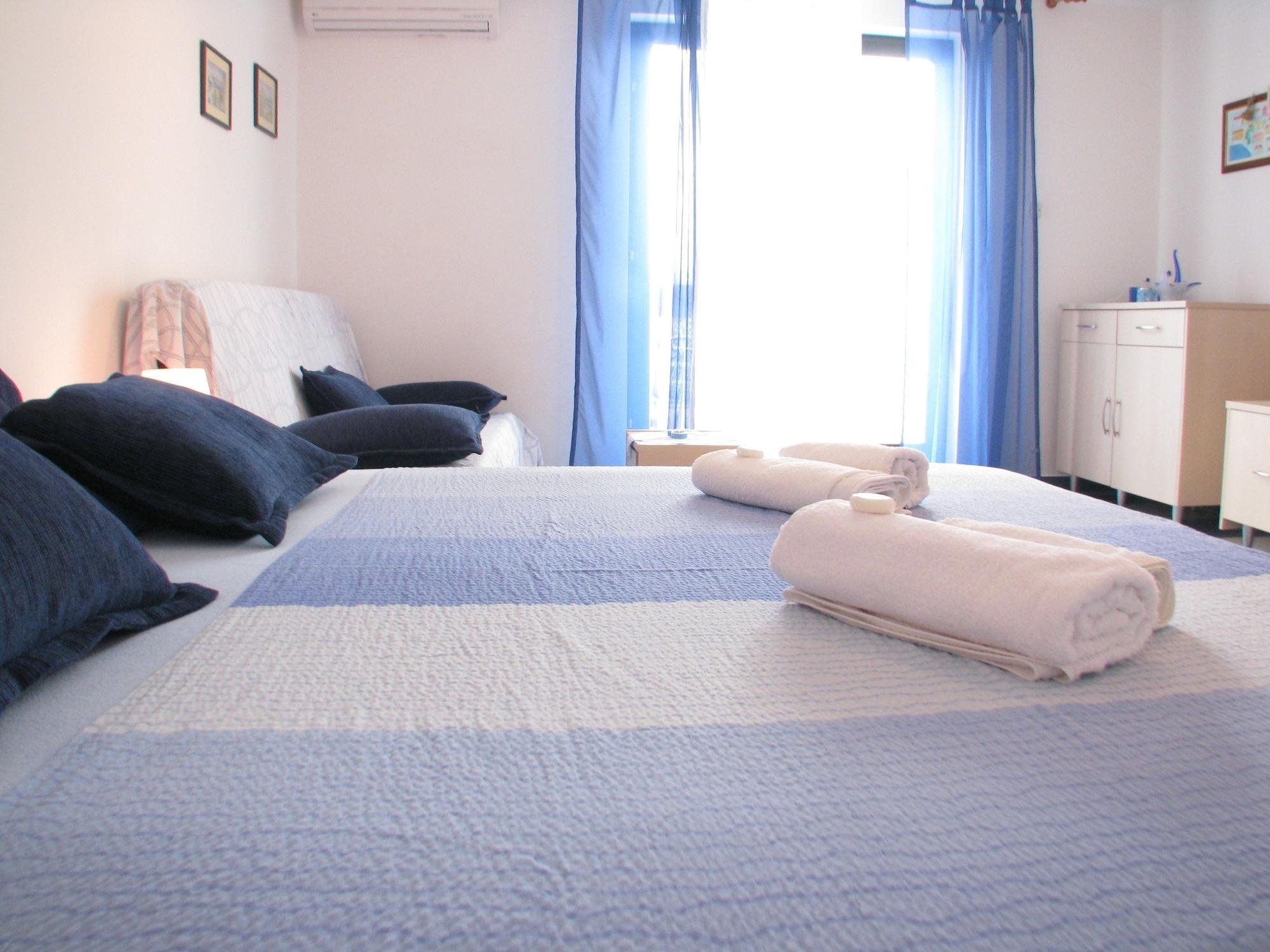 Apartments Srkoc Pinezići エクステリア 写真