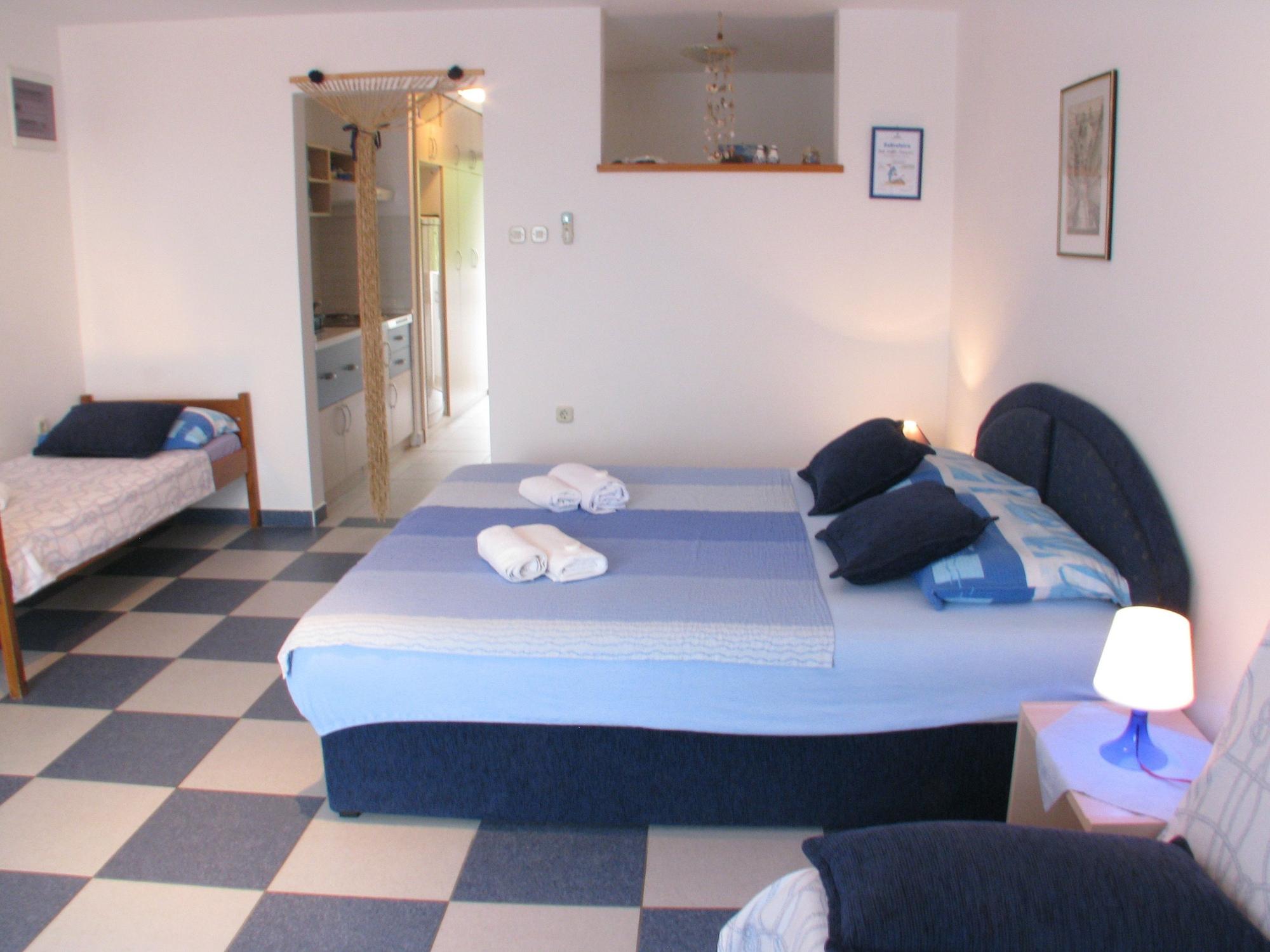 Apartments Srkoc Pinezići エクステリア 写真