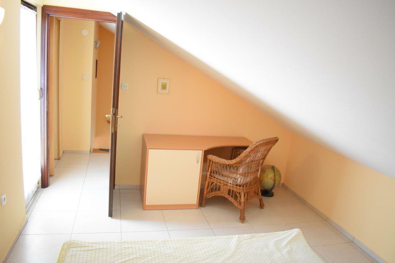 Apartments Srkoc Pinezići エクステリア 写真