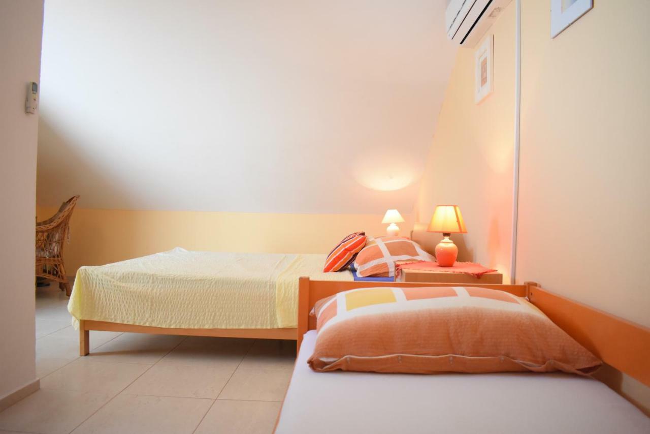 Apartments Srkoc Pinezići エクステリア 写真